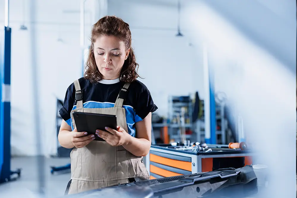 Switch to Paperless Workshop With Technician App for Garages